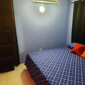 Cozy Studio - Waterloo Road Apartment Kingston
